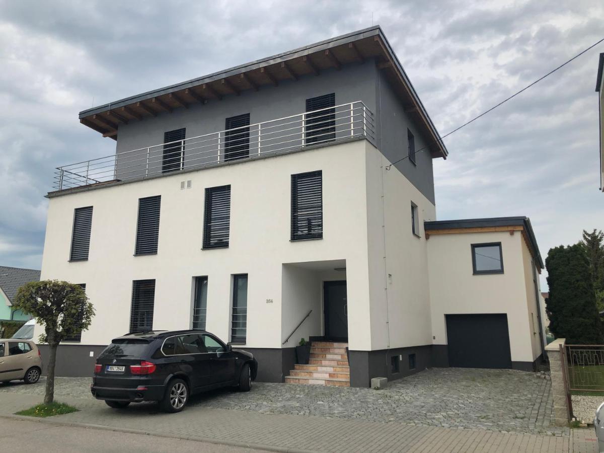 ANICO apartmány Dolni Benesov Exterior foto
